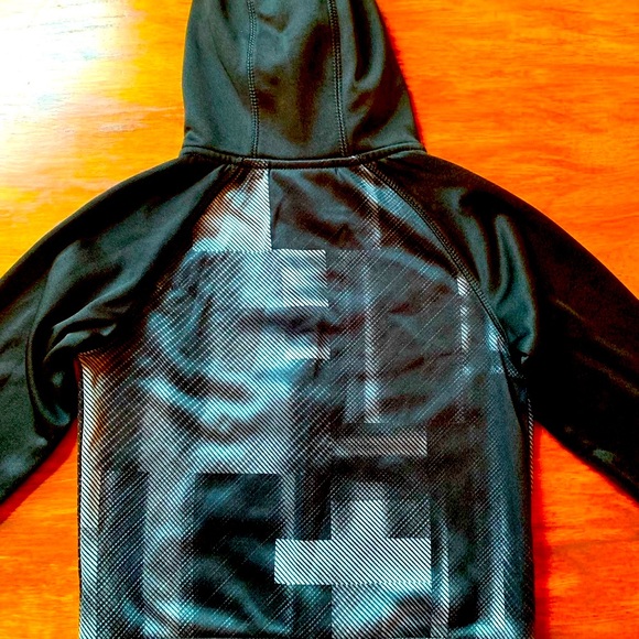Under Armour jacket, full zipper, hood, 2 pockets - Picture 2 of 5